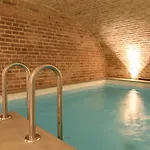 Une maison en ville, Hyper Centre ville, Spa 4*