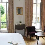Une maison en ville, Hyper Centre ville, Spa Couette-café 4*