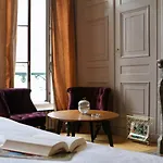 Une Maison En Ville Hypercentre - Spa