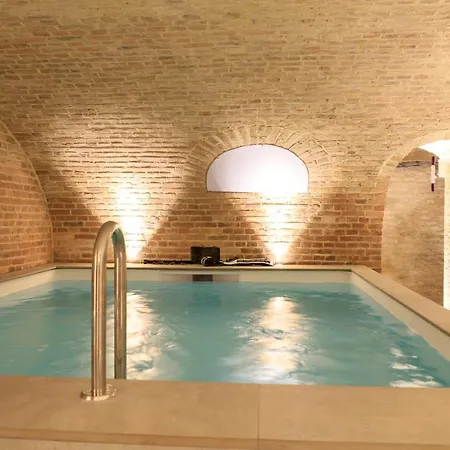 Maison En Ville, Hyper Centre Ville, Bed & Breakfast Amiens