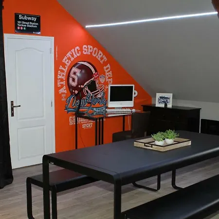 Maison En Ville, Hyper Centre Ville, Bed & Breakfast 4*